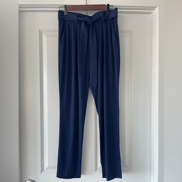 Express Navy Mid Rise Sash Paperbag Ankle Pant Size S - Picture 2 of 4